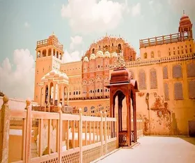 hawa_mahal_palace_in_jaipur_15.webp