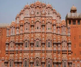 hawa_mahal_palace_jaipur.webp